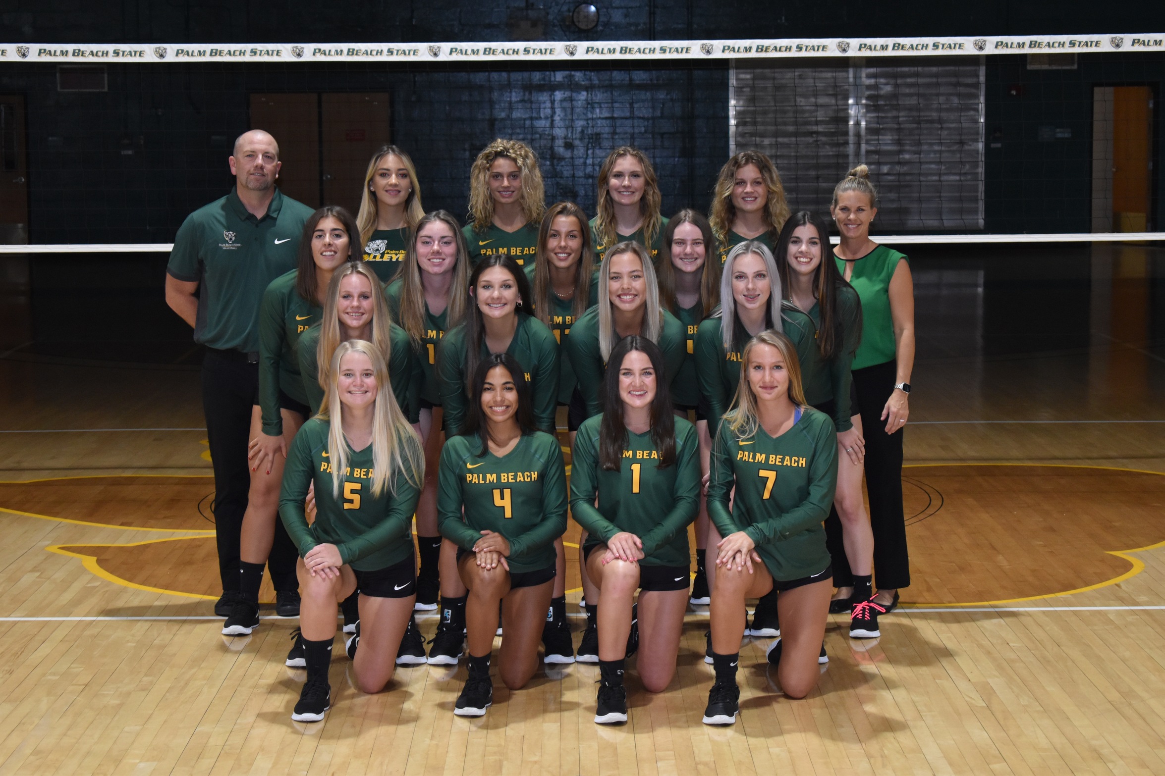 Panthers Volleyball Closes Out Regular Season With Win